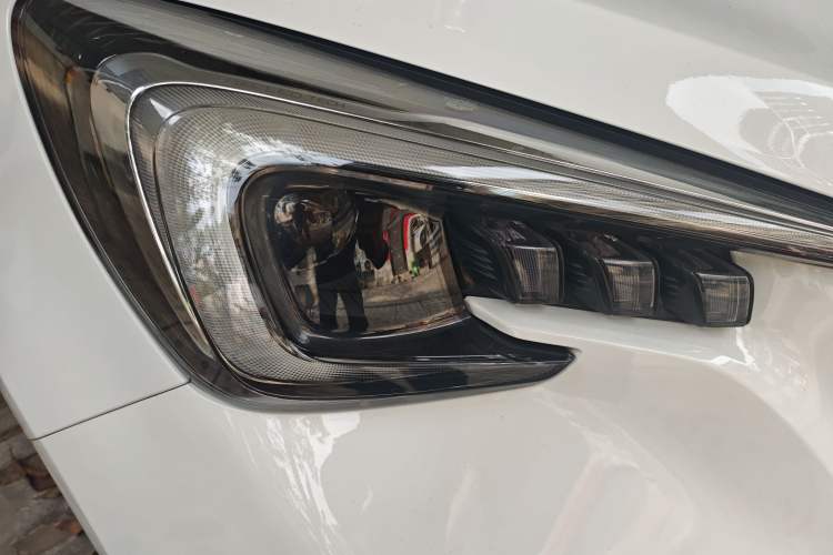 Used CHANGAN OSHAN Benni E-Star 2020 Heartbeat Edition NMC Lithium Right Front Headlight