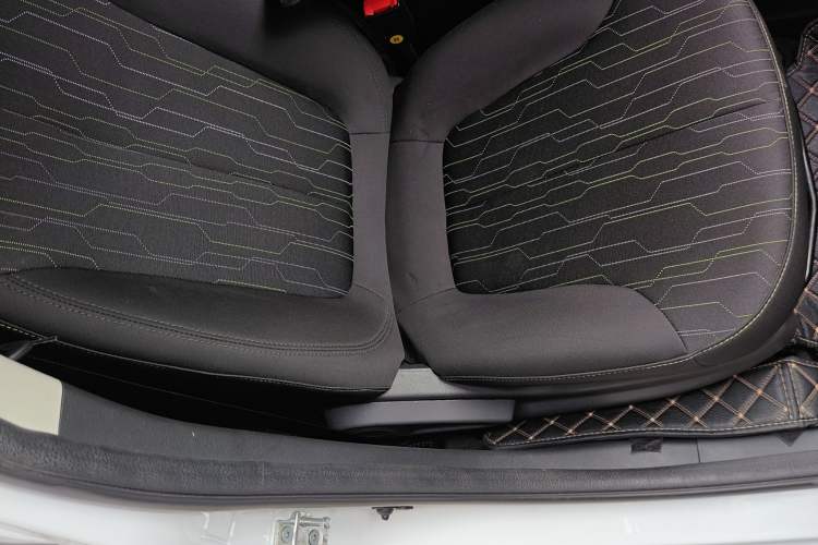 Used CHANGAN OSHAN Benni E-Star 2020 Heartbeat Edition NMC Lithium Right Front Seat