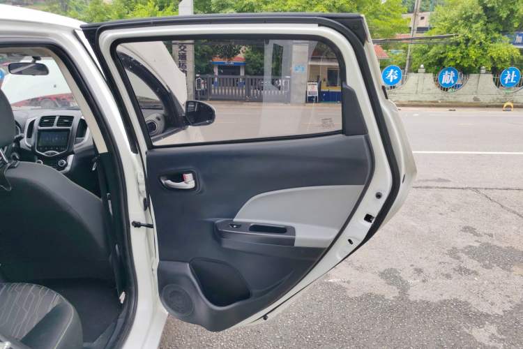 Used CHANGAN OSHAN Benni E-Star 2020 Xinyue Edition Lithium Iron Phosphate (31.95 kWh) Right Rear Door Interior