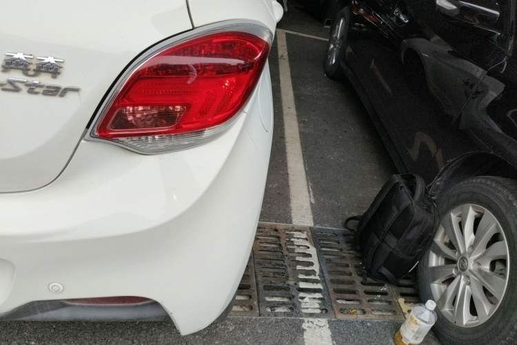 Used CHANGAN OSHAN Benni E-Star 2020 Heartbeat Edition NMC Lithium Right Rear Taillight
