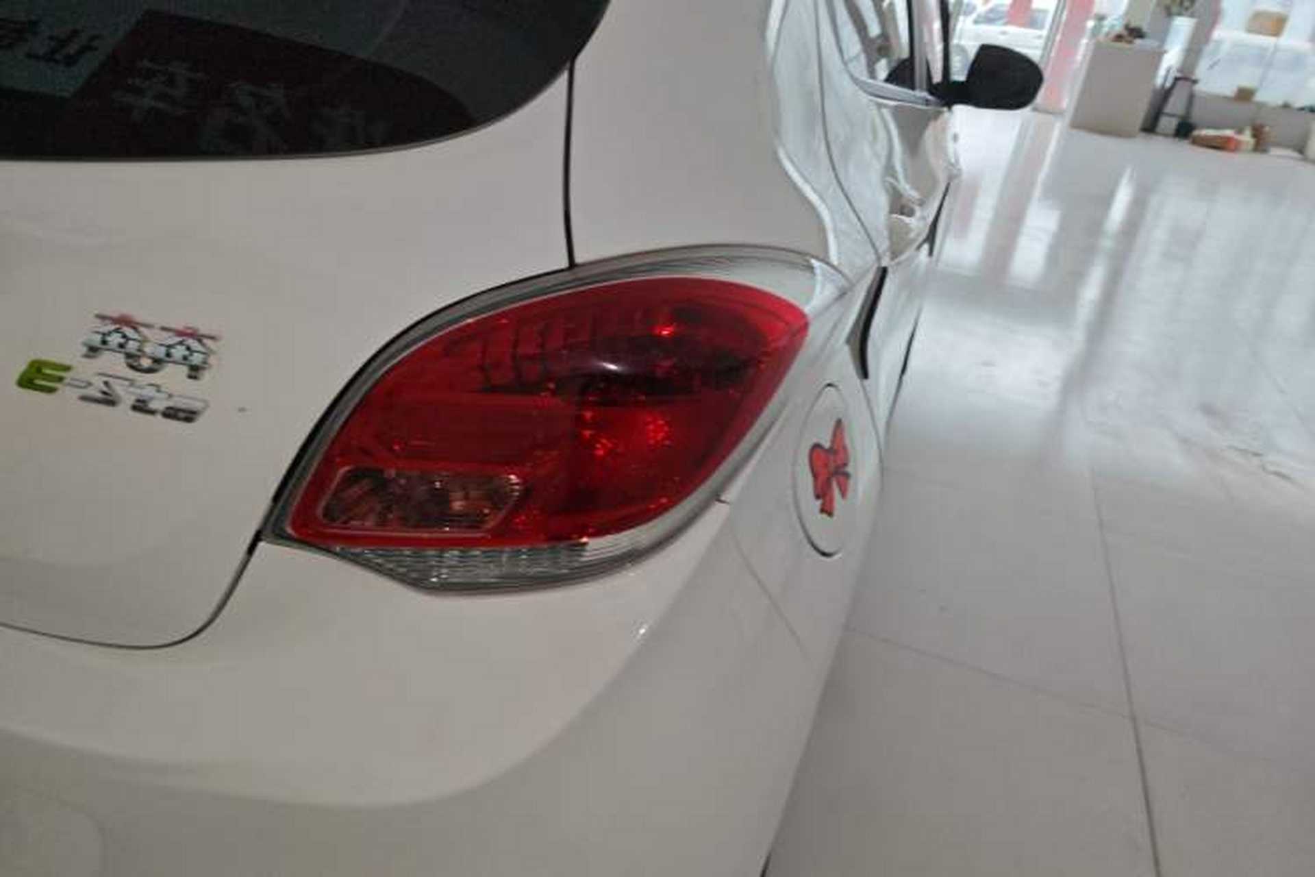 Used CHANGAN OSHAN Benni E-Star 2020 Heart Edition Lithium Iron Phosphate (31.18 kWh) Right Rear Taillight