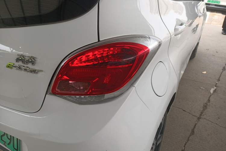 Used CHANGAN OSHAN Benni E-Star 2020 Heartbeat Edition NMC Lithium Right Rear Taillight