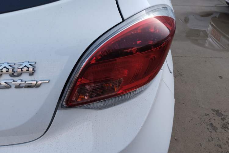 Used CHANGAN OSHAN Benni E-Star 2020 Heartbeat Edition NMC Lithium Right Rear Taillight