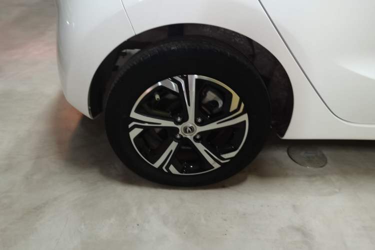 Used CHANGAN OSHAN Benni E-Star 2020 Heartbeat Edition NMC Lithium Right Rear Wheel Hub