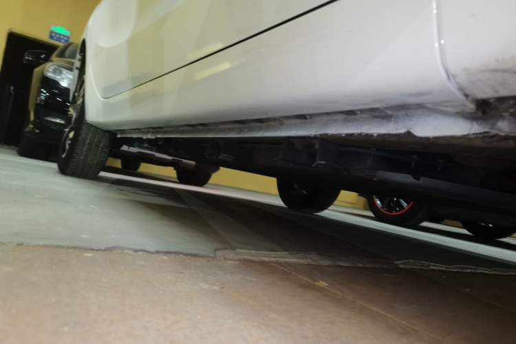 Used CHANGAN OSHAN Benni E-Star 2020 Heartbeat Edition NMC Lithium Right Side Sill