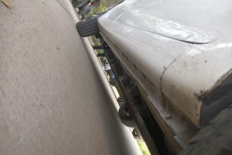 Used CHANGAN OSHAN Benni E-Star 2020 Heartbeat Edition NMC Lithium Right Side Sill
