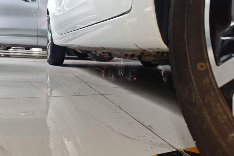 Used CHANGAN OSHAN Benni E-Star 2020 Heart Edition Lithium Iron Phosphate (31.95 kWh) Right Side Sill