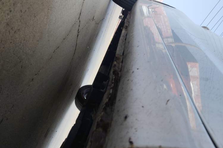 Used CHANGAN OSHAN Benni E-Star 2020 Heartbeat Edition NMC Lithium Right Side Sill
