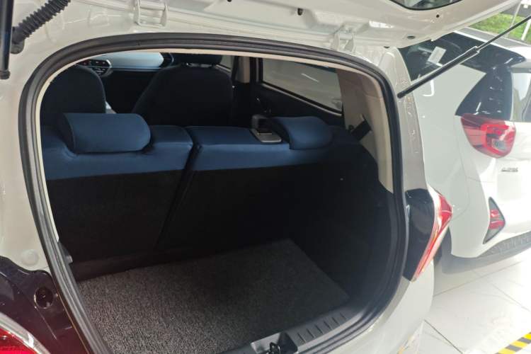 Used CHANGAN OSHAN Benni E-Star 2020 Heart Edition Lithium Iron Phosphate (31.95 kWh) Trunk