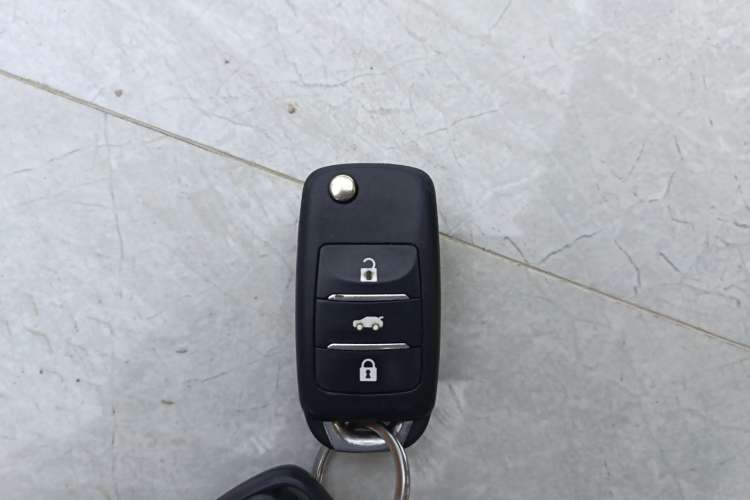 Used CHANGAN OSHAN Benni E-Star 2020 Heartbeat Edition NMC Lithium Vehicle Key
