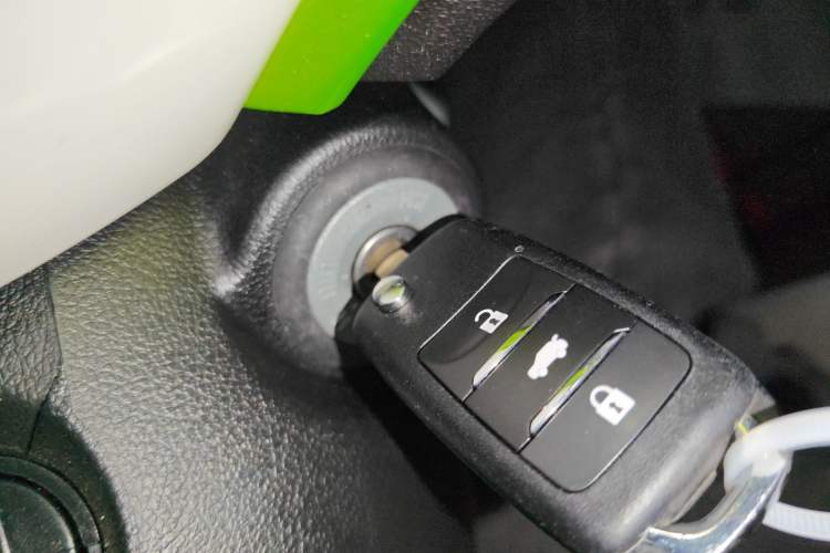 Used CHANGAN OSHAN Benni E-Star 2020 Heart Edition Lithium Iron Phosphate (31.18 kWh) Vehicle Key