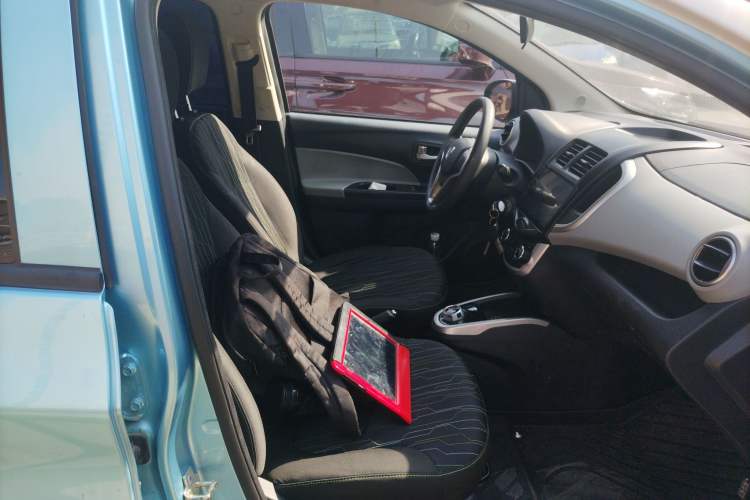 Used CHANGAN OSHAN Benni E-Star 2021 National Edition Xin Yue Version Lithium Iron Phosphate (31.95 kWh) Right Front Seat