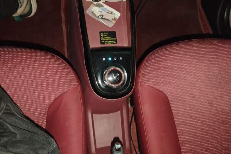 Used CHANGAN OSHAN Benni E-Star 2021 National Edition XinYi Edition Lithium Iron Phosphate (31.86 kWh) Gear Lever