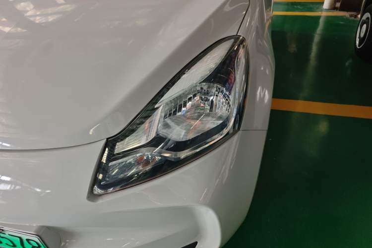 Used CHANGAN OSHAN Benni E-Star 2021 National Edition XinYi Edition Lithium Iron Phosphate (31.86 kWh) Left Front Headlight