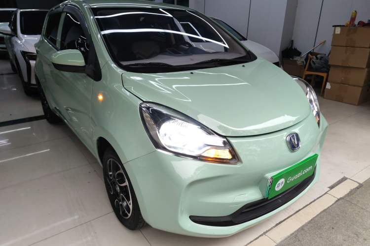 Used CHANGAN OSHAN Benni E-Star 2021 National Edition Colorful Version Lithium Iron Phosphate (31.86 kWh) Front Right 45 Deg