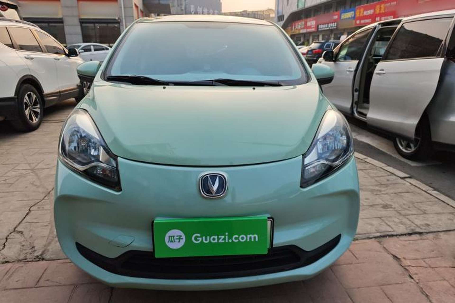 Used CHANGAN OSHAN Benni E-Star 2021 National Edition Colorful Version Lithium Iron Phosphate (31.18 kWh) Front