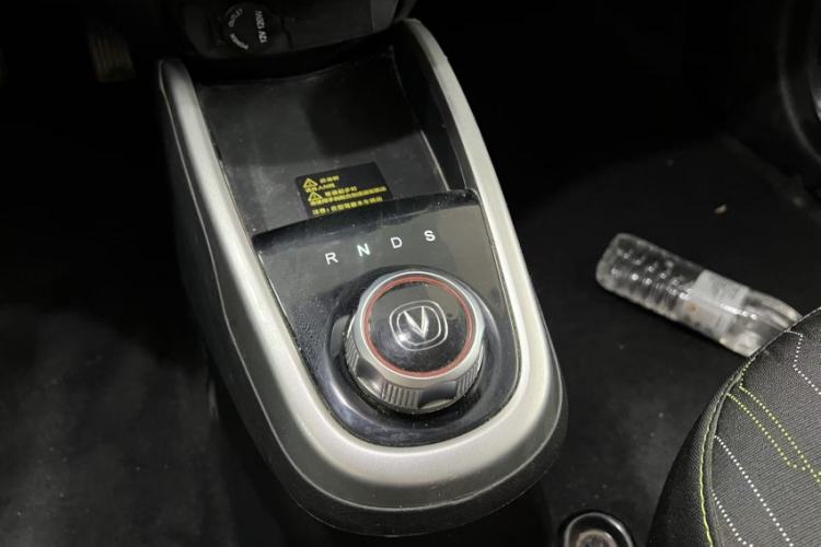 Used CHANGAN OSHAN Benni E-Star 2021 National Edition Xin Yue Version Lithium Iron Phosphate (31.86 kWh) Gear Lever