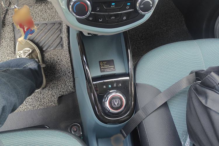 Used CHANGAN OSHAN Benni E-Star 2021 National Edition Colorful Version Lithium Iron Phosphate (31.86 kWh) Gear Lever