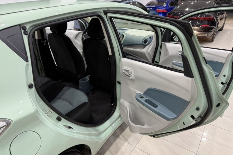Used CHANGAN OSHAN Benni E-Star 2021 National Edition Colorful Version Lithium Iron Phosphate (31.18 kWh) Interior 1