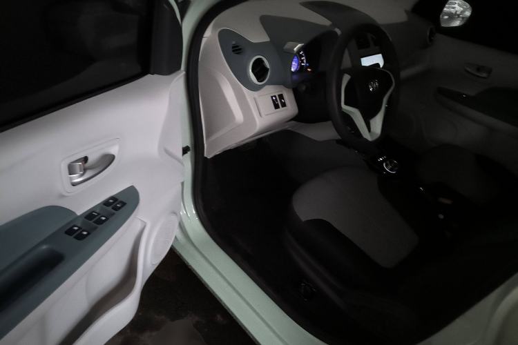Used CHANGAN OSHAN Benni E-Star 2021 National Edition Colorful Version Lithium Iron Phosphate (31.86 kWh) Interior 3