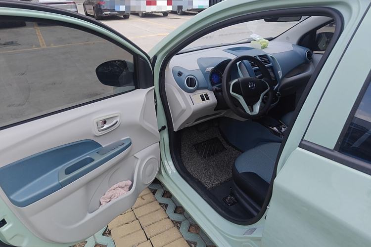 Used CHANGAN OSHAN Benni E-Star 2021 National Edition Colorful Version Lithium Iron Phosphate (31.86 kWh) Interior 3