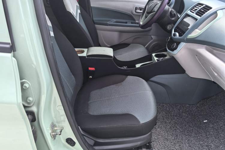 Used CHANGAN OSHAN Benni E-Star 2021 National Edition Colorful Version Lithium Iron Phosphate (31.86 kWh) Interior 6