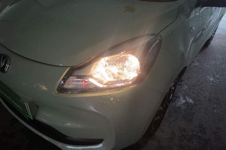 Used CHANGAN OSHAN Benni E-Star 2021 National Edition Colorful Version Lithium Iron Phosphate (31.86 kWh) Left Front Headlight