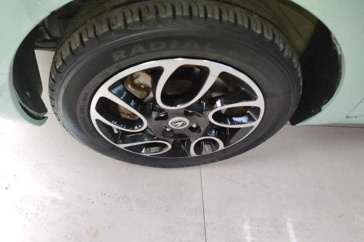 Used CHANGAN OSHAN Benni E-Star 2021 National Edition Colorful Version Lithium Iron Phosphate (31.86 kWh) Left Front Wheel Hub