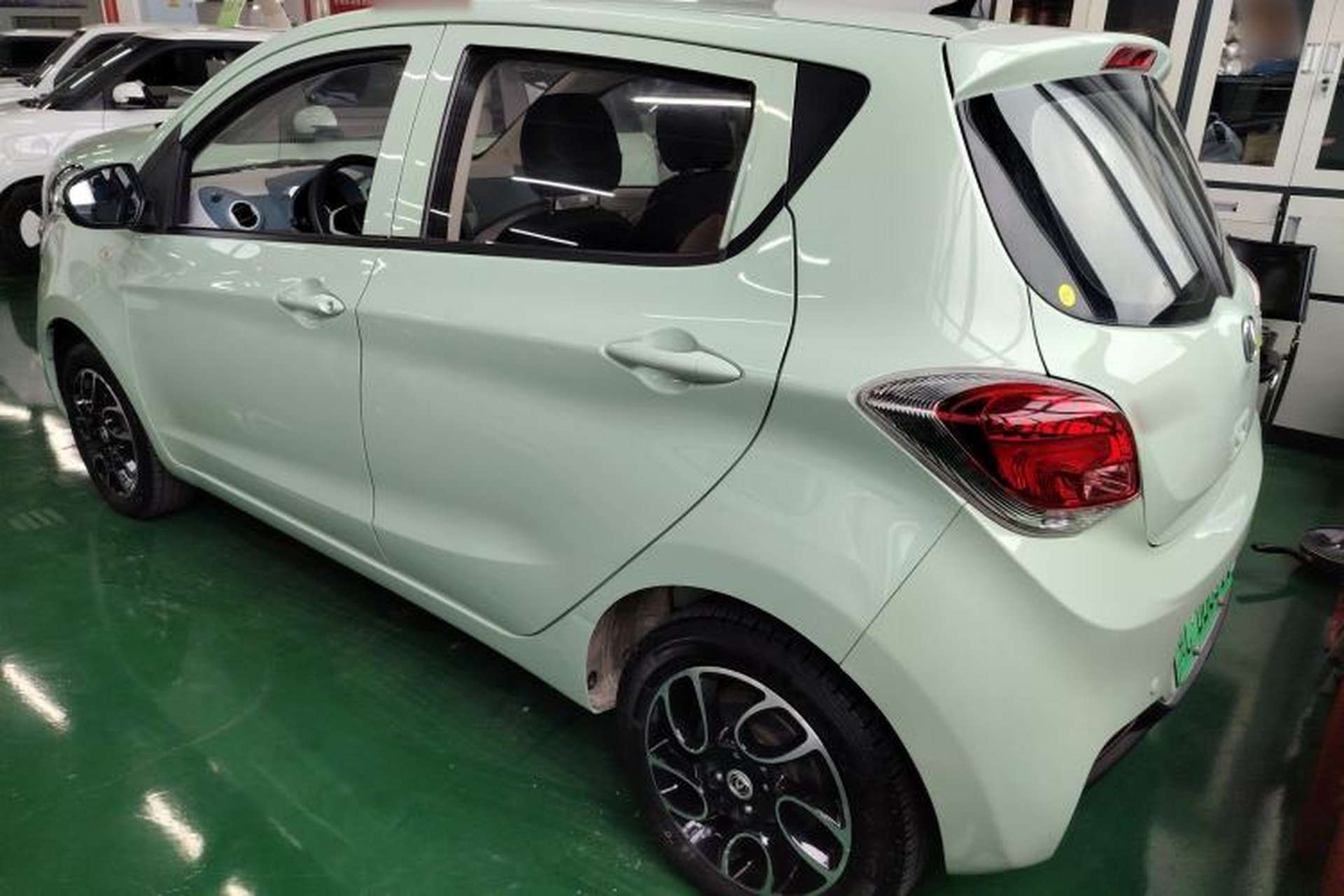 Used CHANGAN OSHAN Benni E-Star 2021 National Edition Colorful Version Lithium Iron Phosphate (31.86 kWh) Left Side