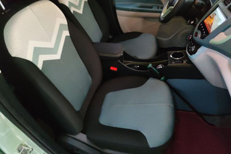 Used CHANGAN OSHAN Benni E-Star 2021 National Edition Colorful Version Lithium Iron Phosphate (31.86 kWh) Right Front Seat