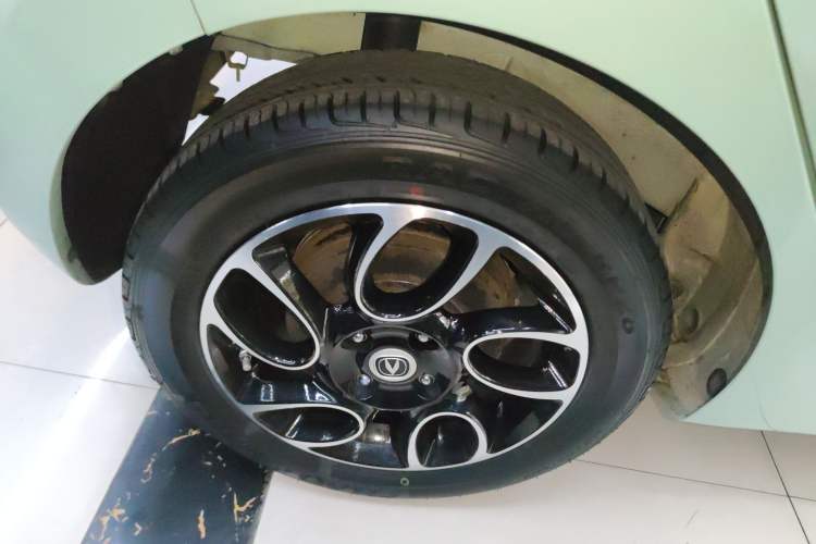 Used CHANGAN OSHAN Benni E-Star 2021 National Edition Colorful Version Lithium Iron Phosphate (31.86 kWh) Right Rear Wheel Hub