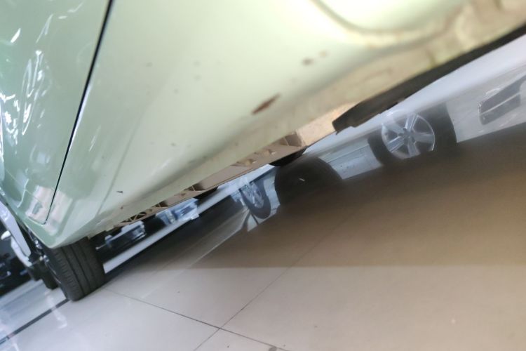 Used CHANGAN OSHAN Benni E-Star 2021 National Edition Colorful Version Lithium Iron Phosphate (31.86 kWh) Right Side Sill