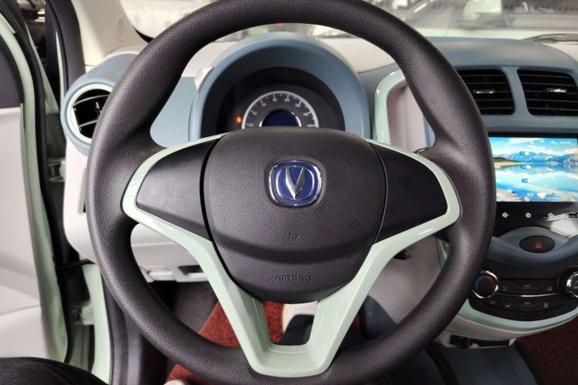 Used CHANGAN OSHAN Benni E-Star 2021 National Edition Colorful Version Lithium Iron Phosphate (31.86 kWh) Steering Wheel