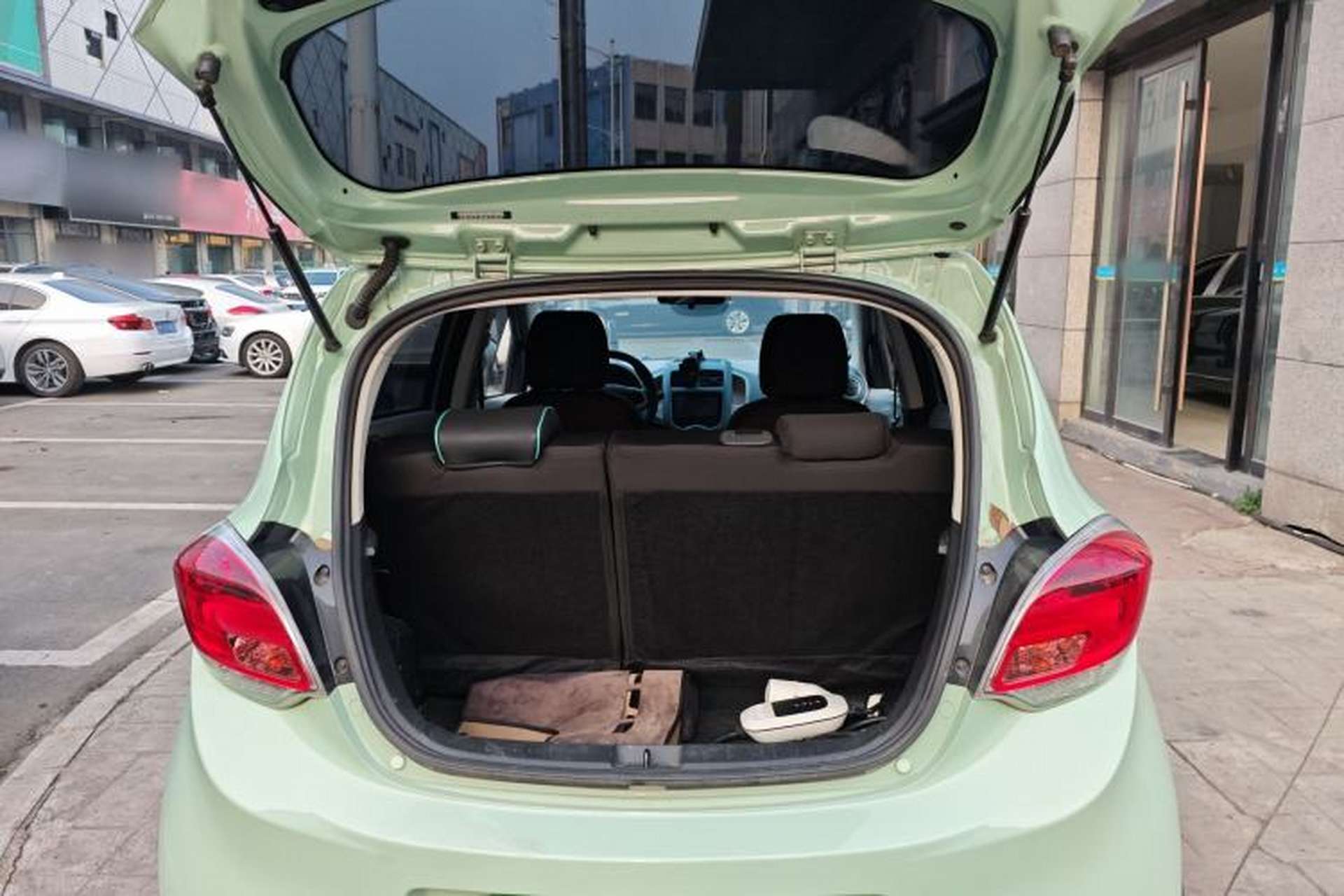 Used CHANGAN OSHAN Benni E-Star 2021 National Edition Colorful Version Lithium Iron Phosphate (31.18 kWh) Trunk