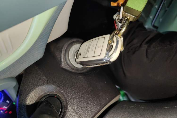 Used CHANGAN OSHAN Benni E-Star 2021 National Edition Colorful Version Lithium Iron Phosphate (31.86 kWh) Vehicle Key