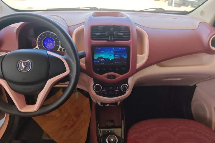 Used CHANGAN OSHAN Benni E-Star 2021 National Edition Colorful Version Lithium Iron Phosphate (31.86 kWh) Audio And AC Panel