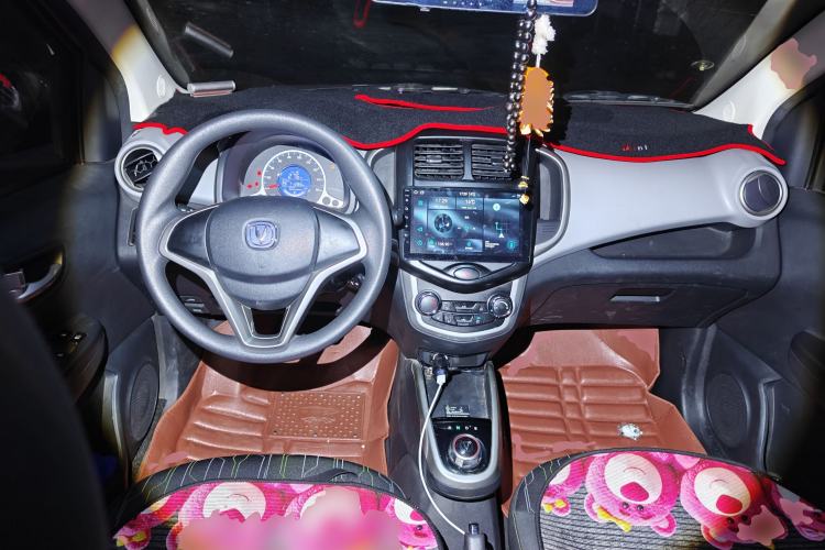 Used CHANGAN OSHAN Benni E-Star 2021 National Edition Xin Yue Version (Fast-Charging Edition) Lithium Iron Phosphate (31.95 kWh) Center Console