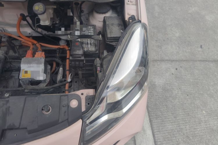 Used CHANGAN OSHAN Benni E-Star 2021 National Edition Colorful Version Lithium Iron Phosphate (31.86 kWh) Engine Bay Left