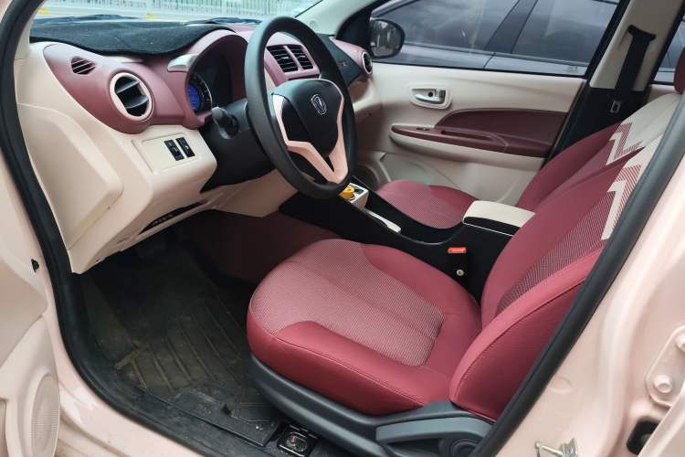 Used CHANGAN OSHAN Benni E-Star 2021 National Edition Colorful Version Lithium Iron Phosphate (31.86 kWh) Interior 3
