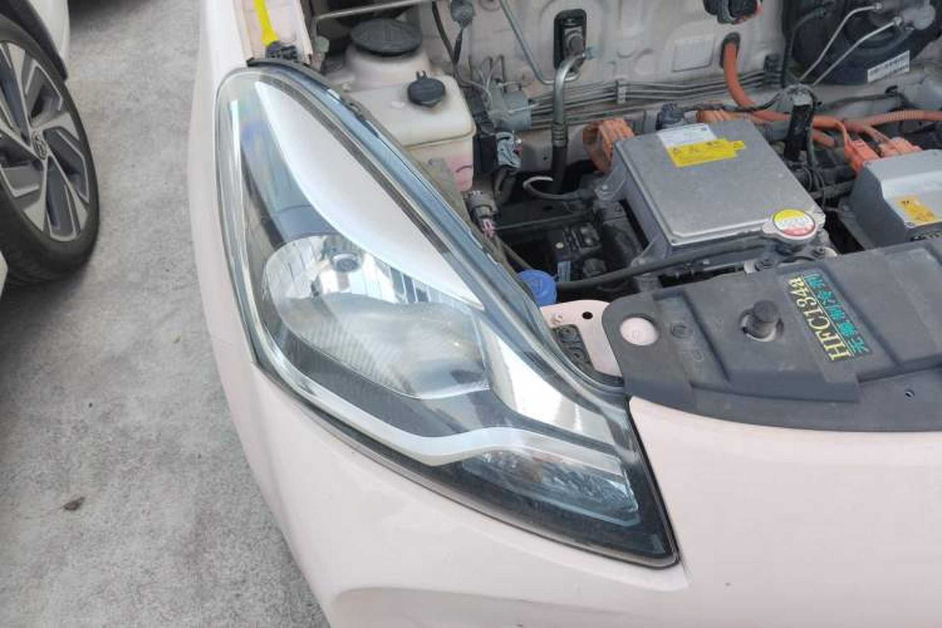 Used CHANGAN OSHAN Benni E-Star 2021 National Edition Colorful Version Lithium Iron Phosphate (31.95 kWh) Right Front Headlight