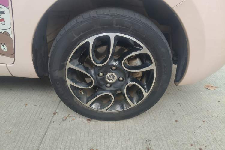 Used CHANGAN OSHAN Benni E-Star 2021 National Edition Colorful Version Lithium Iron Phosphate (31.86 kWh) Right Front Wheel Hub