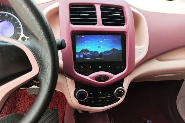 Used CHANGAN OSHAN Benni E-Star 2021 National Edition Colorful Version Lithium Iron Phosphate (31.86 kWh) Audio And AC Panel