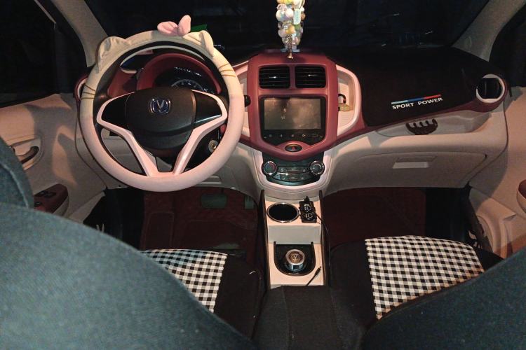 Used CHANGAN OSHAN Benni E-Star 2021 National Edition Colorful Version Lithium Iron Phosphate (31.86 kWh) Center Console