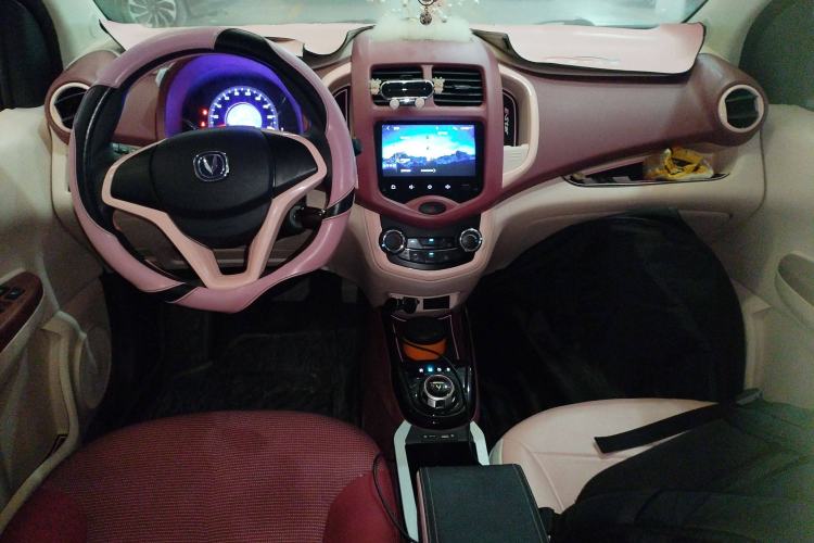 Used CHANGAN OSHAN Benni E-Star 2021 National Edition Colorful Version Lithium Iron Phosphate (31.95 kWh) Center Console