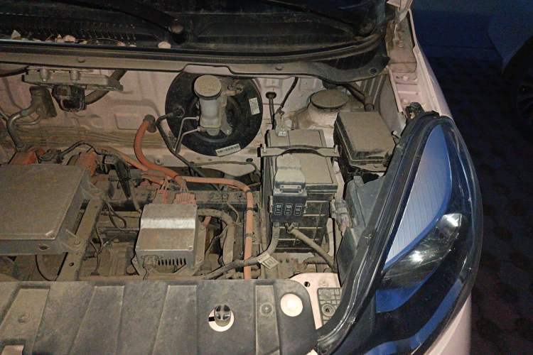Used CHANGAN OSHAN Benni E-Star 2021 National Edition Colorful Version Lithium Iron Phosphate (31.86 kWh) Engine Bay Left