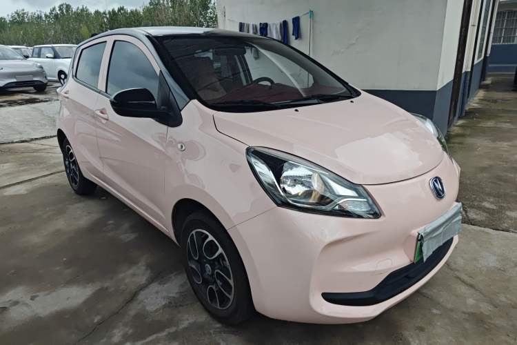 Used CHANGAN OSHAN Benni E-Star 2021 National Edition XinYi Edition Lithium Iron Phosphate (31.86 kWh) Front Right 45 Deg