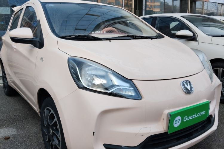 Used CHANGAN OSHAN Benni E-Star 2021 National Edition Colorful Version Lithium Iron Phosphate (31.86 kWh) Front Right 45 Deg