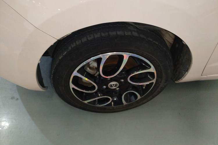 Used CHANGAN OSHAN Benni E-Star 2021 National Edition Colorful Version Lithium Iron Phosphate (31.95 kWh) Left Front Wheel Hub