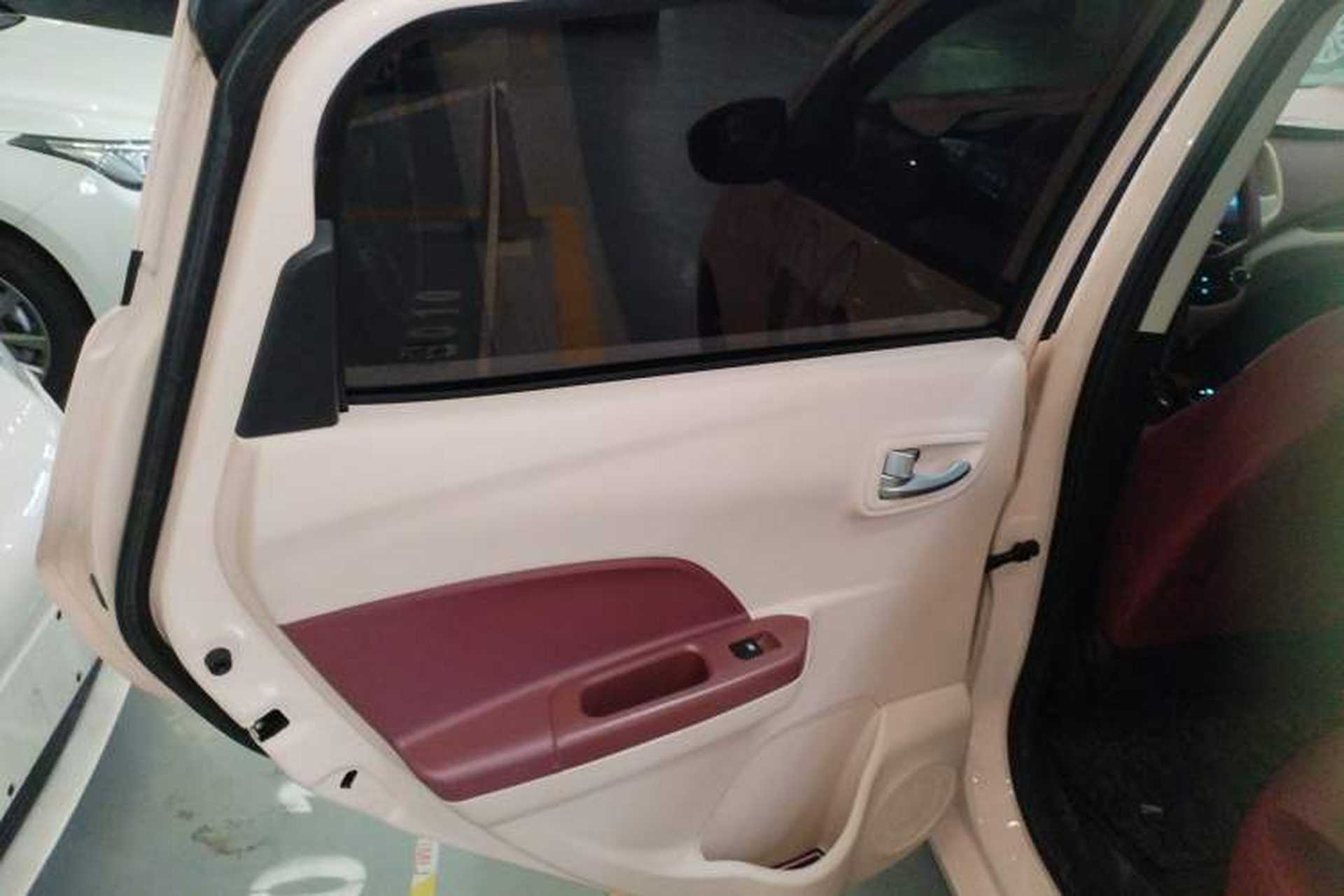 Used CHANGAN OSHAN Benni E-Star 2021 National Edition Colorful Version Lithium Iron Phosphate (31.95 kWh) Left Rear Door Interior