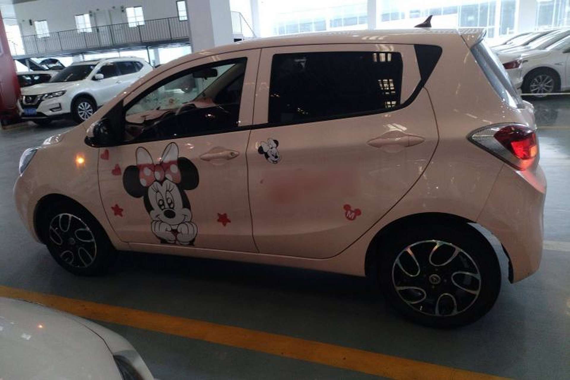 Used CHANGAN OSHAN Benni E-Star 2021 National Edition Colorful Version Lithium Iron Phosphate (31.95 kWh) Left Side